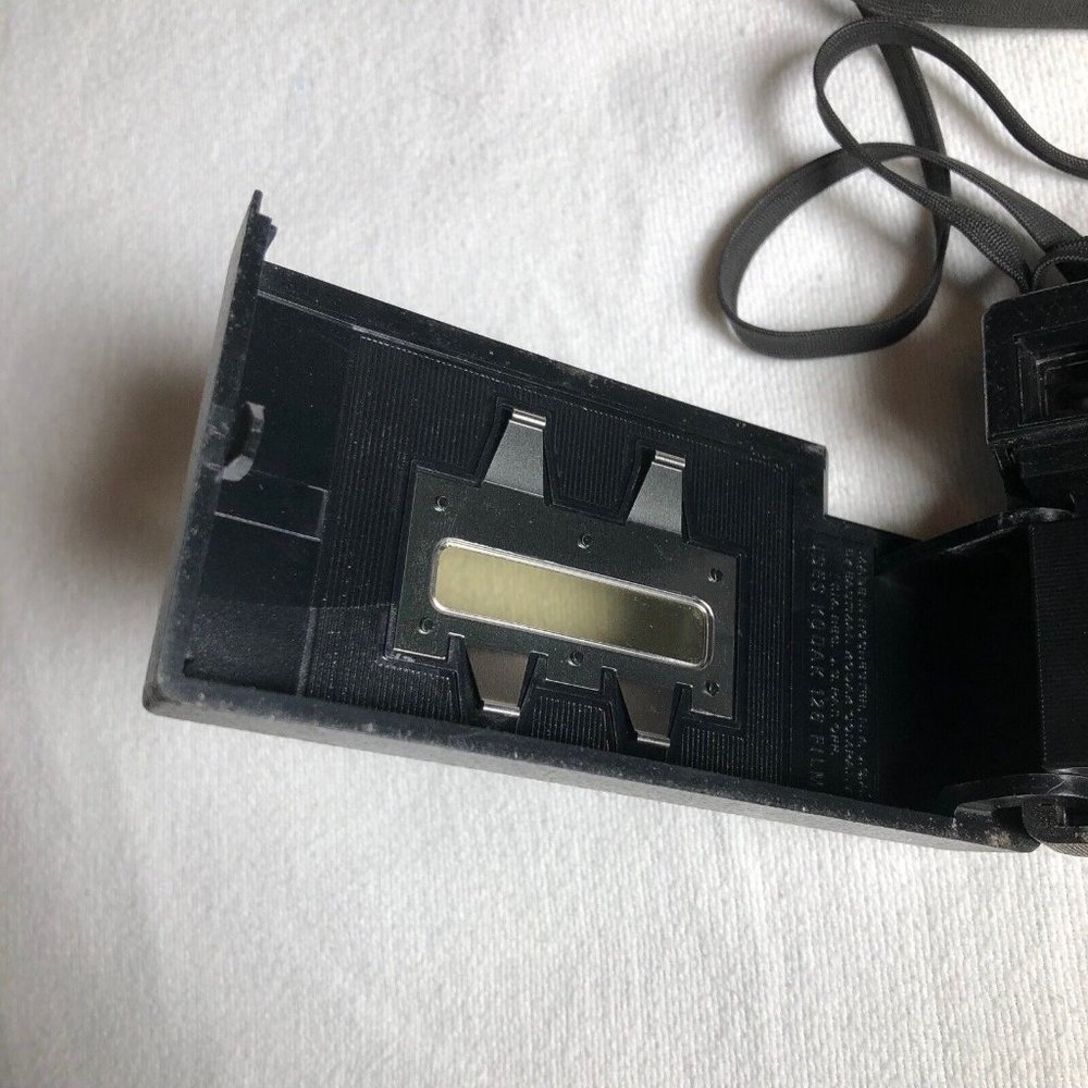 Vintage Kodak Instamatic X-15 Pocket Camera 1970-1976 - Picture 11 of 12